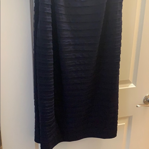 Plus size, navy blue with lace! - Picture 4 of 9